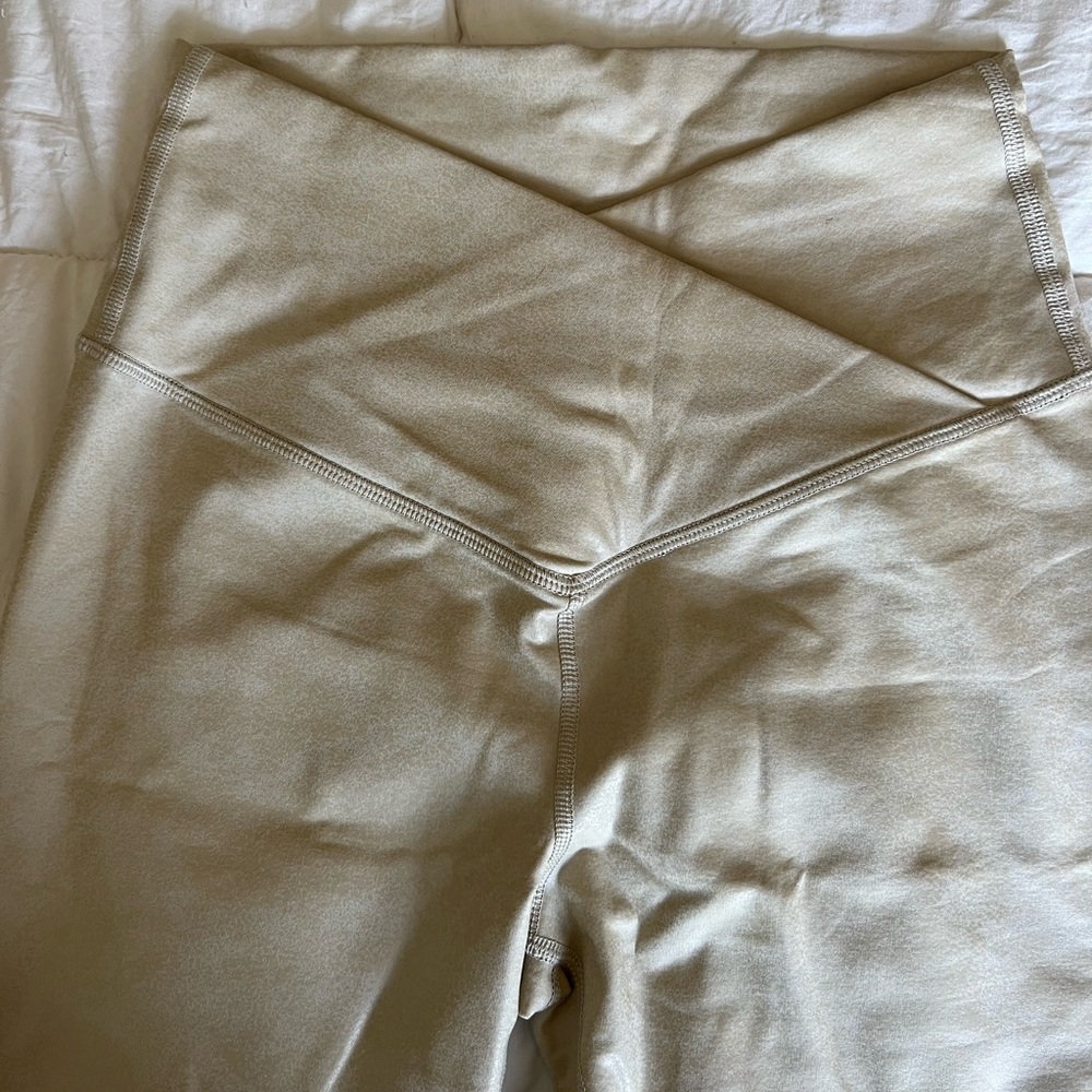 NEW!! Aerie offline leggings size medium